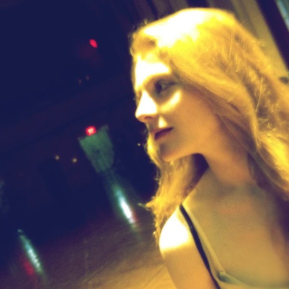 Meet your Posher, Alexa - Picture 8 of 8